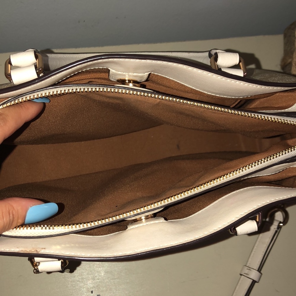Coach Handbag - Picture 5 of 9